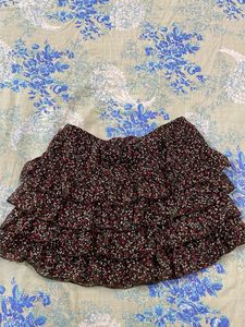 Cute Green Top &amp; Floral Skirt Set