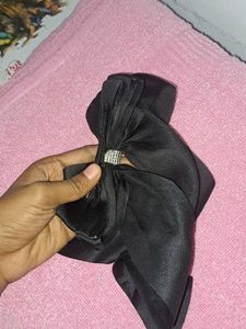 Black Bow Hair Clip