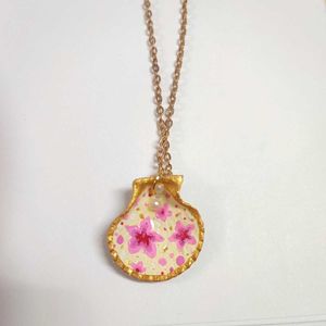 Pink Seashell Necklace ⋆｡𖦹 ˚ 𓇼 ˚｡⋆