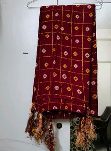 Bandhni Maroon Pure Cotton Dupatta With Zari Work