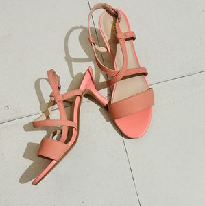 Coral  multiple straps Sandals 👠 Heels