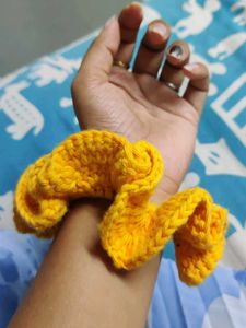 crochet scrunchie