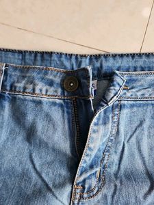 Tear pattern Denim Shorts