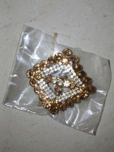 Pretty Hair Clip for that Desi Look