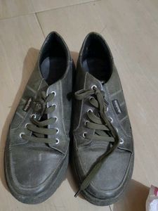 I Am Irritate In This Shoes