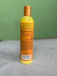 Cantu Shea butter Moisturizing and curl activator cream