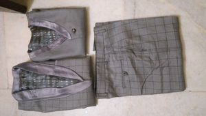 Stylish Grey Checked Suit Blazer for boys