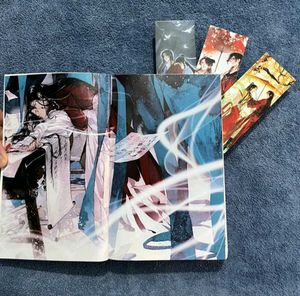 Heaven Official&#39;s Blessing Vol 4 + Bookmarks