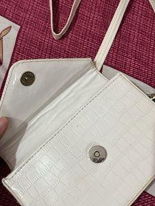Pinteresty White Sling Bag