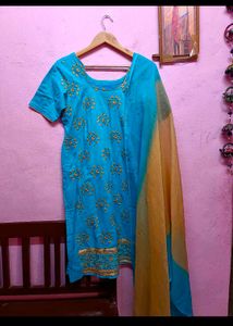Beautiful Blue Embroidered kurta set (women's)
