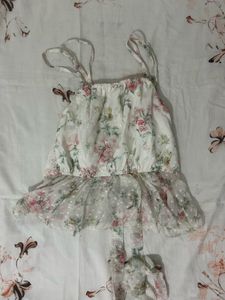 Floral Tie-Front Crop Top