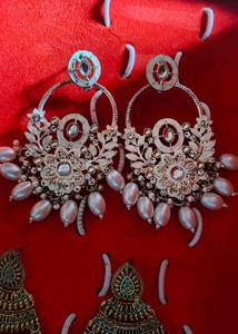 Traditional Earrings – Elegance for Every Occasion