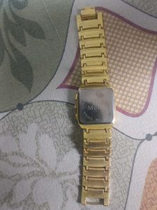 Moris Quartz Watch