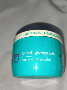 🆕 PONDS LIGHT MOISTURIZER