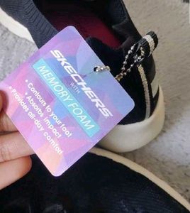 Skecher Memory Form Women Shoe