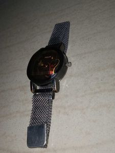 Megnate Stylish Women Watch