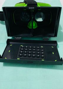 VR Headset - Black and Green