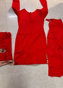 Newly stitched party wear suit