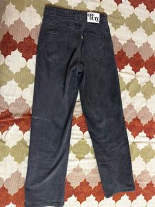 Classic Black Denim Jeans - Size 28, Length 40”