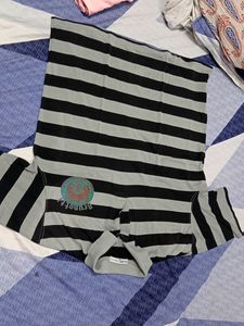Comfortable Regular Black and Grey T-shirt 👕