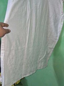White Kurta Kashmiri Kadai