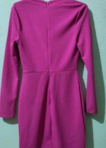 Chic Pink V-Neck Dress