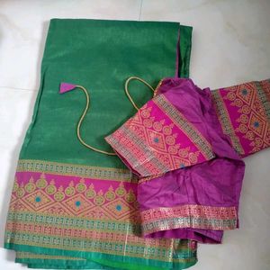 a new beautiful saari geen