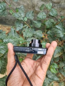 Sony camera Model DSC W570 Fixed