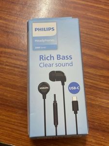 BRAND NEW UNOPENED Philips 2000 Series Headphones