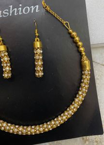 Golden Neckfit Necklace Set
