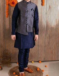 Blue Solid kurta Pyjama