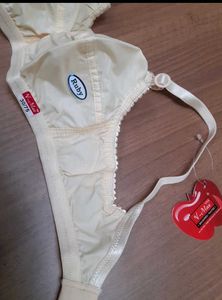 Set Of 4 Cotton Bras(30/75)
