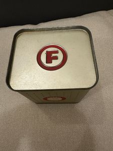 🕰️ Fossil Collectible Travel Clock – Never Used