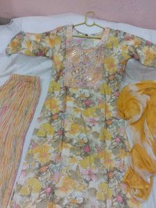 beautiful top bottom and duppata