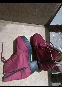 Maroon Sturdy Boots With Laces | 5-5.5 UK