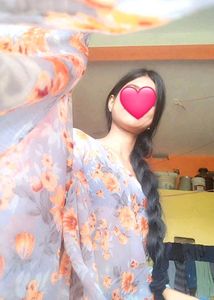 Floral Print Chiffon Saree