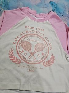 💗pink And White Full Sleeves Crop Top 🤍