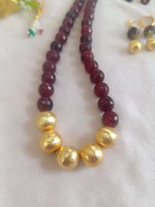 Agate Beaded maroon and gold Handmade Necklace Set