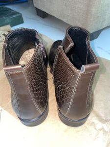 Dark Brown Textured Chelsea