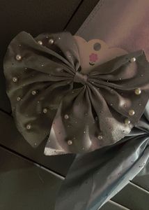 Pearl Bow Hair Clips - Set of 2