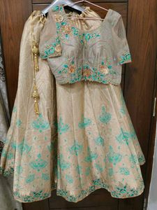 Lehenga Crop Blouse With Chunni