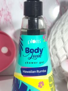 Plum BodyLovin&#39; Shower Gel🥥🌴🍸💙