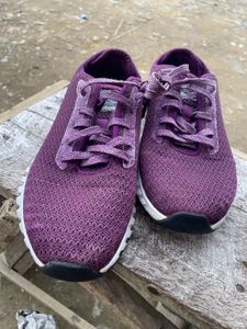 Reebok Sneakers