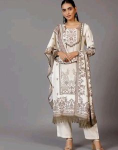 Pakistani Kurta Set