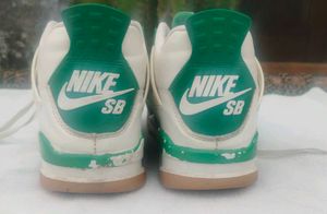 Jordan 4 Retro - Classic Style