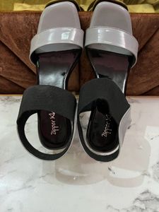 Trendy Grey Sandals