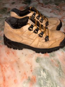 Woodland Copy Low Top Boots.
