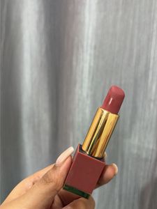 NYKAA Lipstick - athleisure