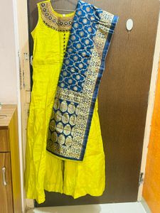 Elegant Green Anarkali Dress With Banarasi Dupatta