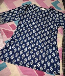 Lucknowi Printed Short Kurti